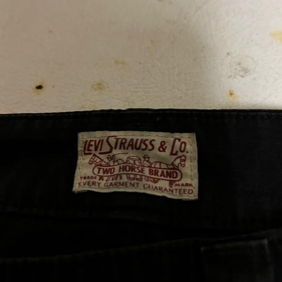 Levi’s Cargo Pants - Picture 4 of 6